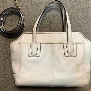 COACH TAYLOR BETTE PEBBLED WHITE CREAM LEATHER